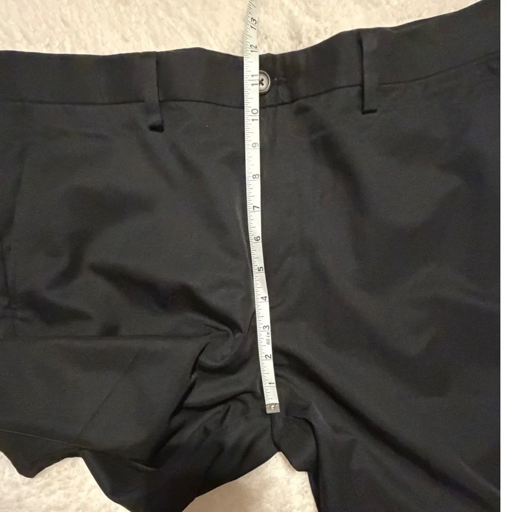 Eddie Bauer Mens 34 Black Cocona Performance Chino Shorts Flat Front Outdoor